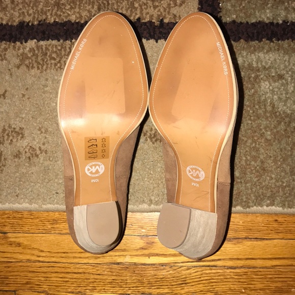 Micheal Kors Ankle Booties - Picture 6 of 8